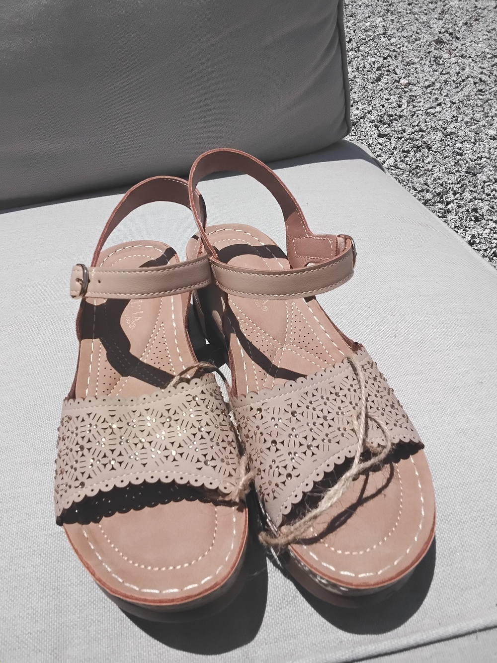 PATRIZIA By Spring Step Rhinestone Sandels Size 9 - Picture 2 of 5